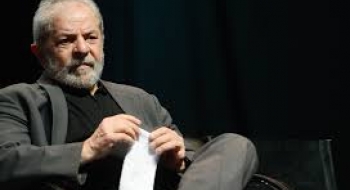 Desembargador mantém bloqueio de bens de Lula